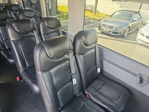 Used 2016 Ford Transit 350 XLT image 17