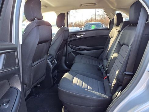 Used 2016 Ford Edge SE image 26