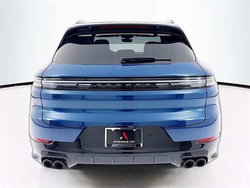 New 2026 Porsche Cayenne GTS image 10