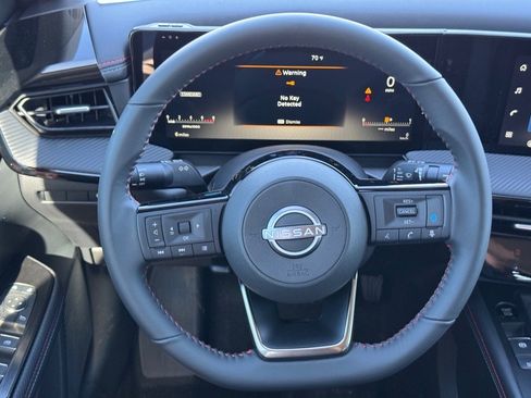 New 2026 Nissan Kicks SR AWD/4WD image 15