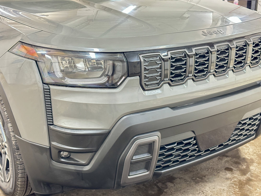 New 2026 Jeep Cherokee Laredo AWD/4WD image 12
