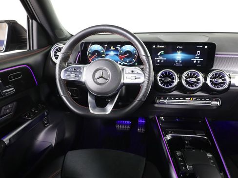 Used 2023 Mercedes-Benz GLB 250 4MATIC image 44