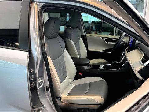 Used 2023 Toyota RAV4 Limited AWD/4WD image 9
