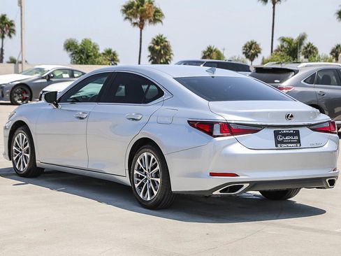 Used 2025 Lexus ES 350 FWD image 5