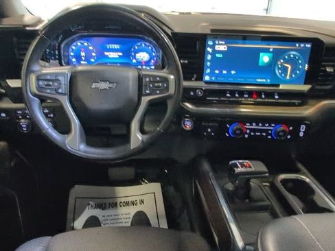 Used 2023 Chevrolet Silverado 1500 RST w/ Convenience Package II AWD/4WD image 18