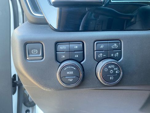 Used 2022 Chevrolet Silverado 1500 LTZ image 29