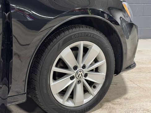 Used 2015 Volkswagen Jetta SE image 6