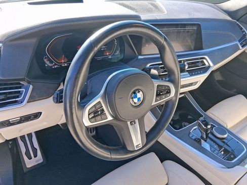 Certified 2022 BMW X5 sDrive40i w/ M Sport Package image 4