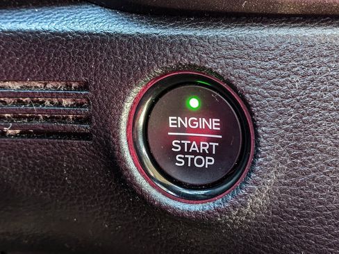 Used 2019 Ford Ranger Lariat w/ Technology Package image 18