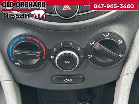 Used 2016 Hyundai Accent SE image 15