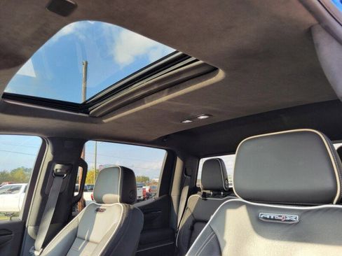 Used 2022 GMC Sierra 1500 AT4X image 27