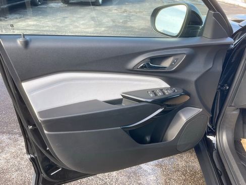 New 2026 Chevrolet Trax LT w/ LT Convenience Package image 9