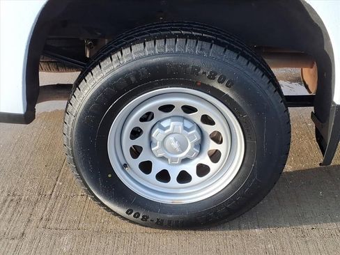 Used 2024 Chevrolet Silverado 1500 W/T w/ WT Value Package AWD/4WD image 13