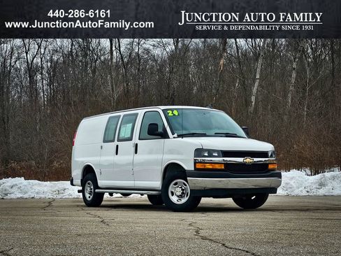 Used 2024 Chevrolet Express 2500 w/ Driver Convenience Package image 1