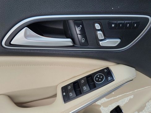 Used 2019 Mercedes-Benz CLA 250 image 25