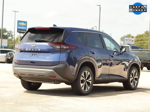 Used 2023 Nissan Rogue SV FWD image 7