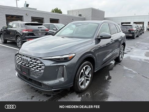 Used 2025 Audi Q5 Premium w/ Convenience Package AWD/4WD image 1