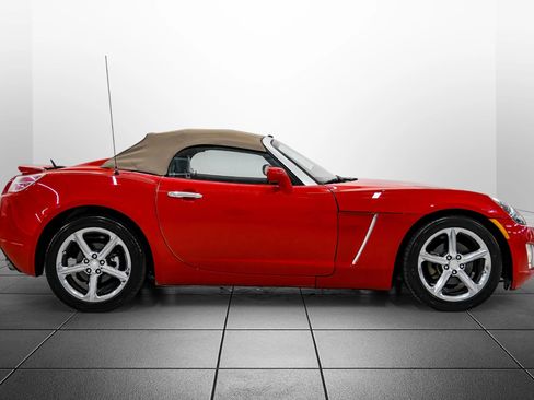 Used 2009 Saturn Sky Red Line RWD image 10