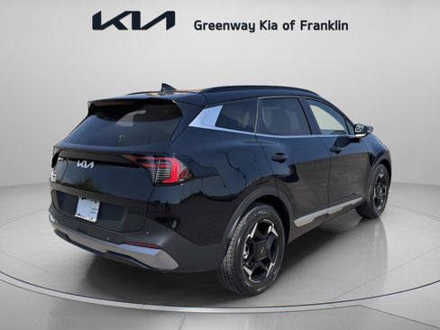 New 2026 Kia Sportage EX FWD image 7