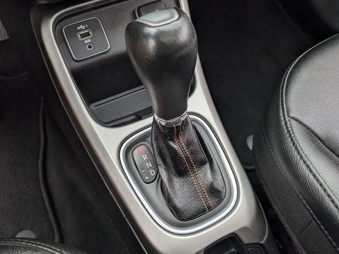 Used 2020 Jeep Compass Latitude w/ Safety & Security Group FWD image 27