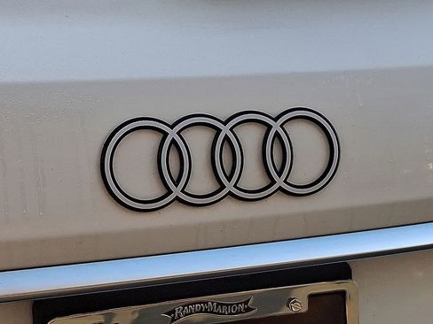 Used 2025 Audi Q7 3.0T Premium Plus AWD/4WD image 30