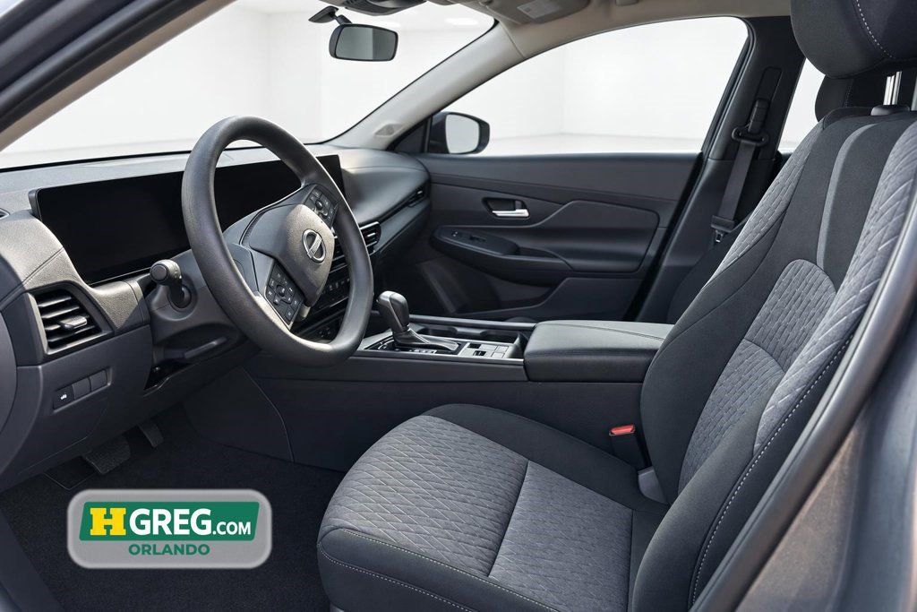 Used 2026 Nissan Sentra SV w/ Floor Mat Package FWD image 7
