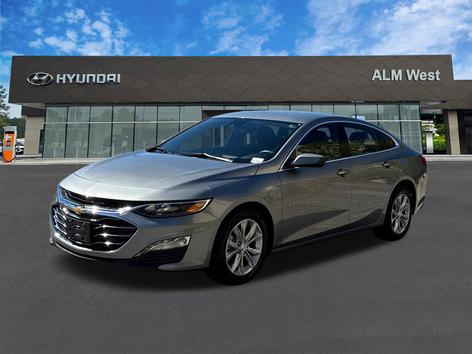 Used 2025 Chevrolet Malibu LT FWD image 1