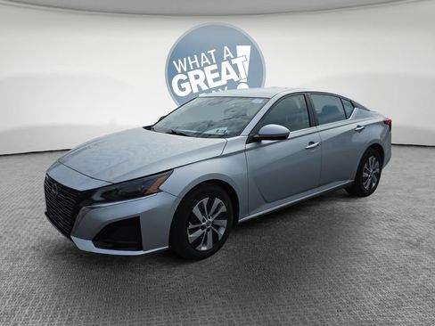 Used 2023 Nissan Altima 2.5 S image 8