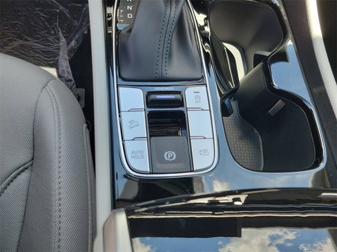 New 2025 Hyundai Tucson SE image 26