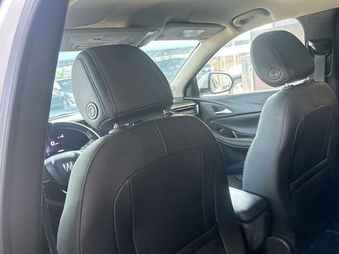 Used 2024 Buick Encore GX Preferred FWD image 23