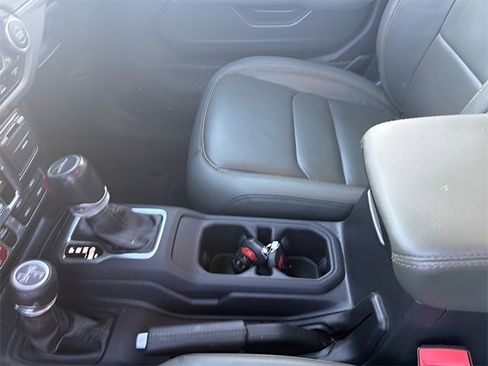 Used 2024 Jeep Gladiator Mojave image 8