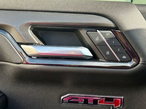 Used 2024 GMC Sierra 1500 AT4 w/ Technology Package image 8