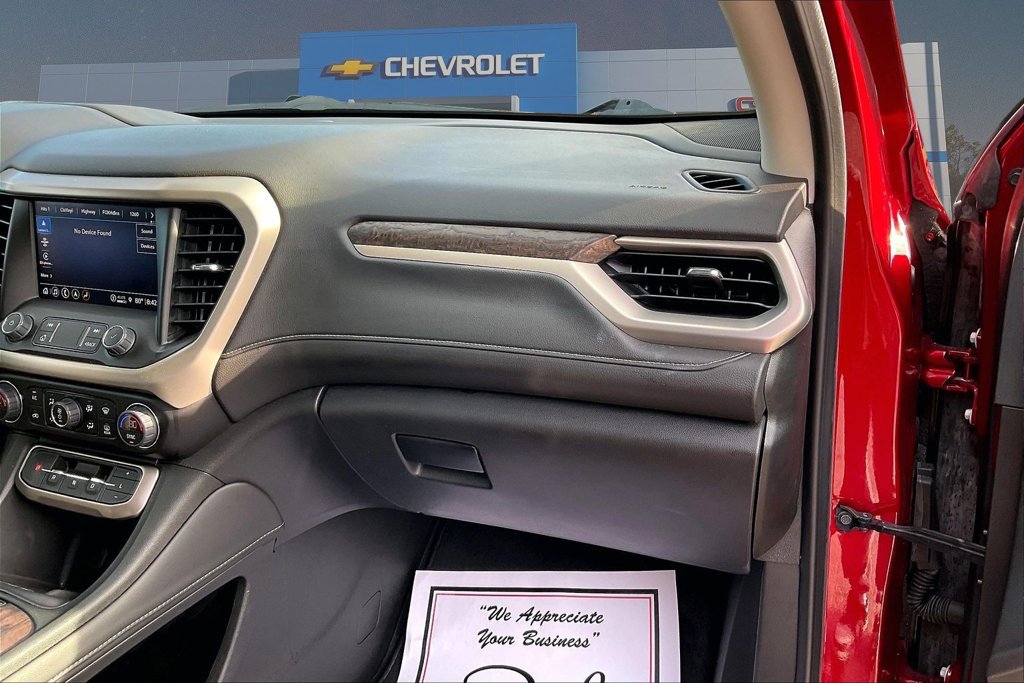 Used 2023 GMC Acadia Denali w/ Denali Ultimate Package FWD image 30