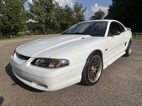 Used 1998 Ford Mustang GT RWD image 6