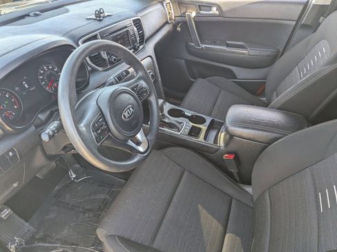 Used 2018 Kia Sportage LX image 19