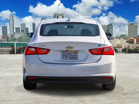 Used 2017 Chevrolet Malibu Hybrid FWD image 5
