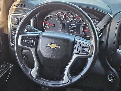 Used 2021 Chevrolet Silverado 1500 LTZ w/ Z71 Off-Road Package image 12