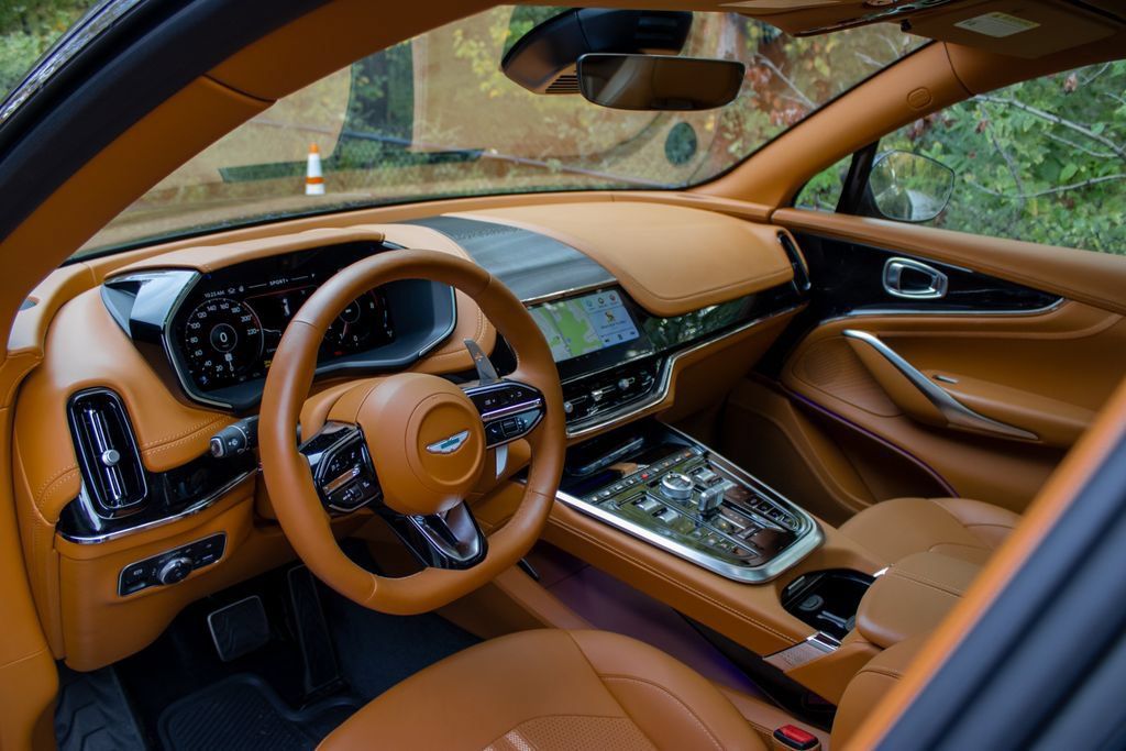 Used 2025 Aston Martin DBX 707 AWD/4WD image 11