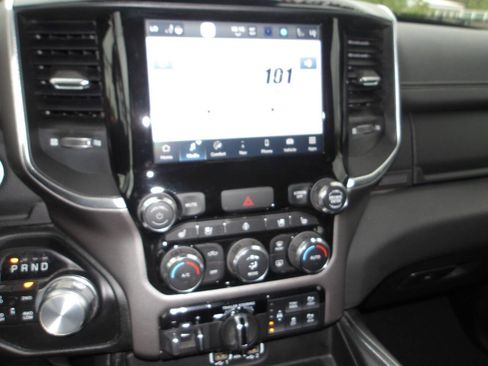 Used 2022 RAM 1500 Laramie w/ Sport Appearance Package AWD/4WD image 19