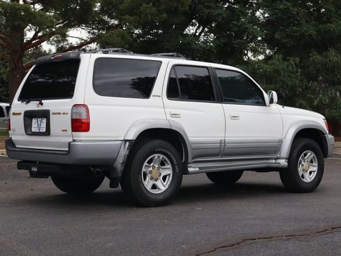 Used 2000 Toyota 4Runner Limited AWD/4WD image 5