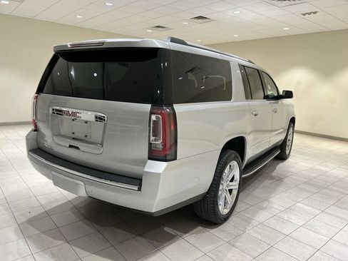 Used 2020 GMC Yukon XL Denali w/ Open Road Package RWD image 5