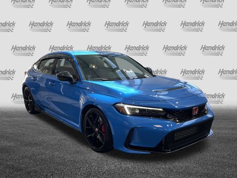 Used 2024 Honda Civic Type R image 2