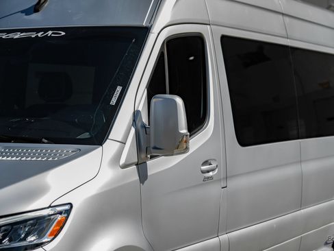 Used 2023 Mercedes-Benz Sprinter 3500 image 23