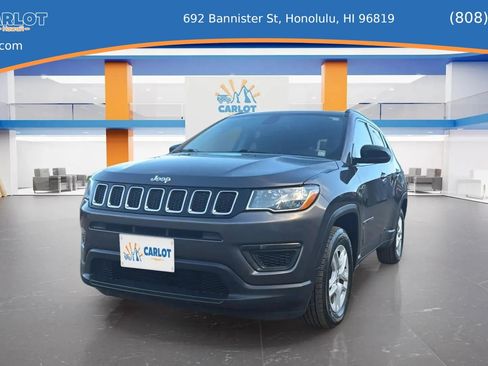 Used 2018 Jeep Compass Sport w/ Tech Group FWD image 8