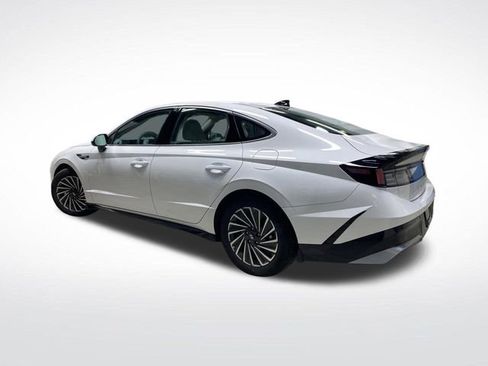 Certified 2025 Hyundai Sonata SEL image 3