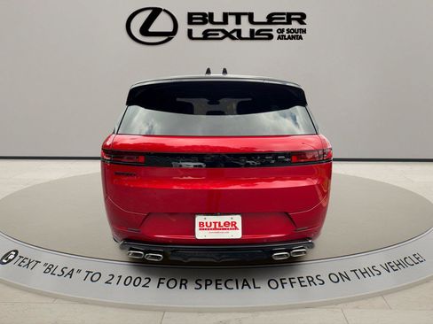 Used 2025 Land Rover Range Rover Sport Dynamic SE AWD/4WD image 6