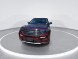 Used 2022 Ford Explorer XLT w/ Equipment Group 202A image 5