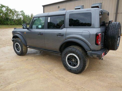 New 2025 Ford Bronco Badlands image 6