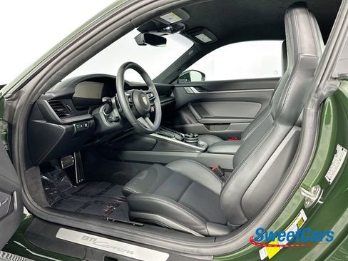 Used 2026 Porsche 911 Carrera image 9