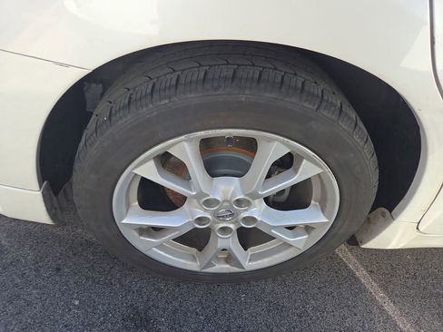 Used 2013 Nissan Maxima 3.5 SV w/ Premium Pkg image 2